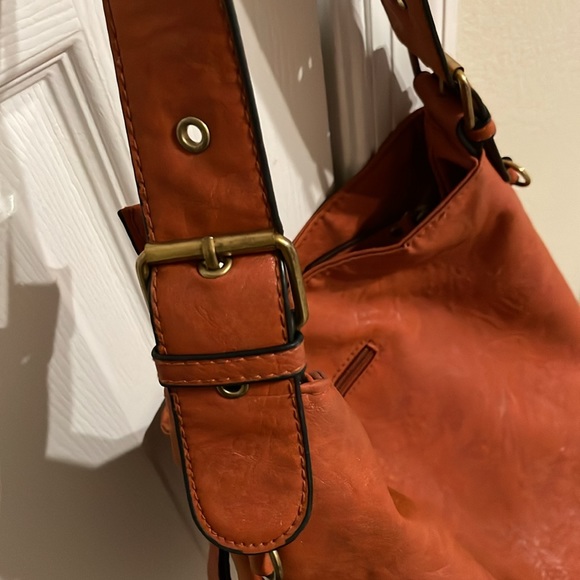 Handbag. - Picture 3 of 5